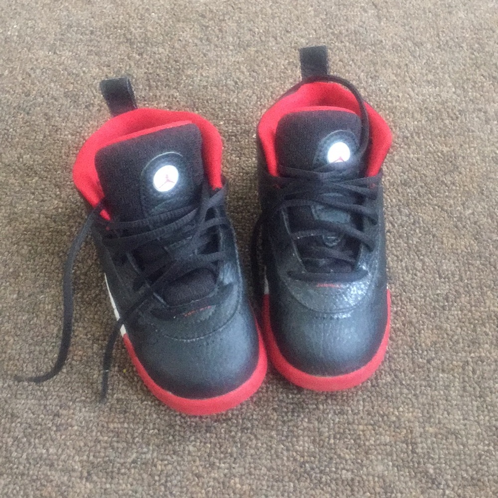 Kids sneakers